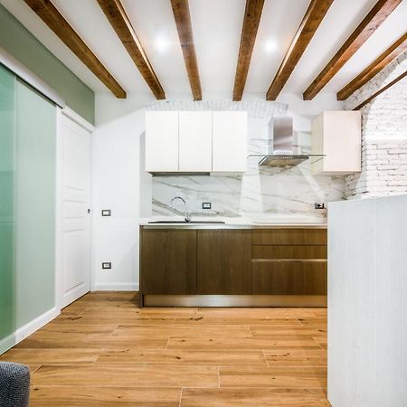 Elegant Suite In Milan Center Esterno foto